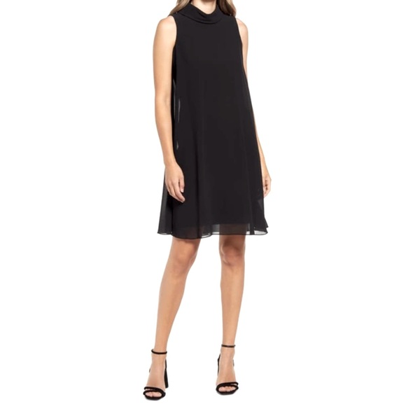 Vince Camuto Dresses & Skirts - Vince Camuto Mock Neck Shift Dress